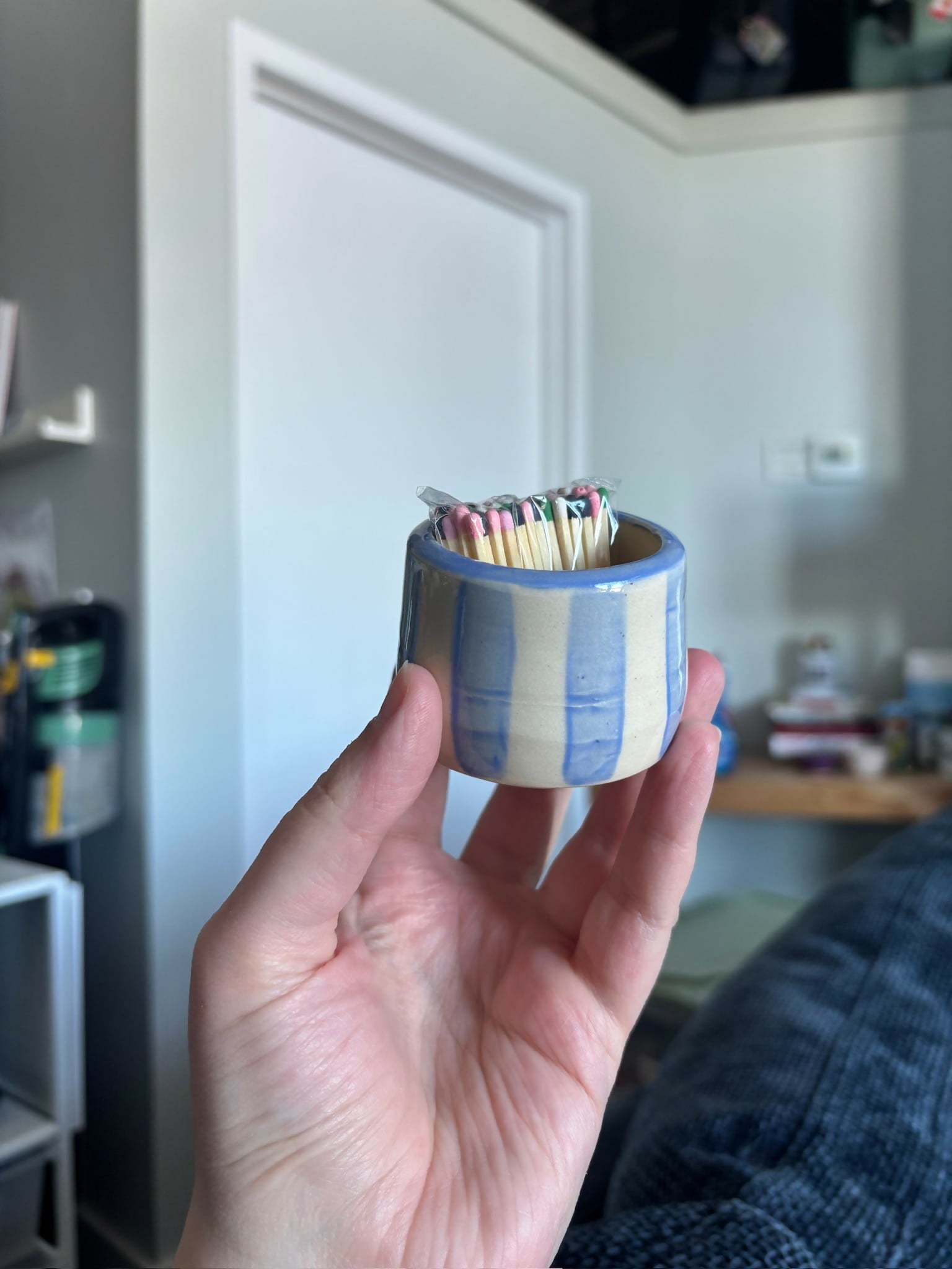 Matchstick holder - blue stripes