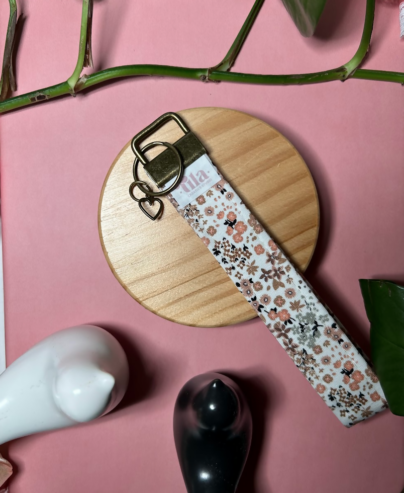 Wristlet - Keychain with Heart Charm ●Small Batch●