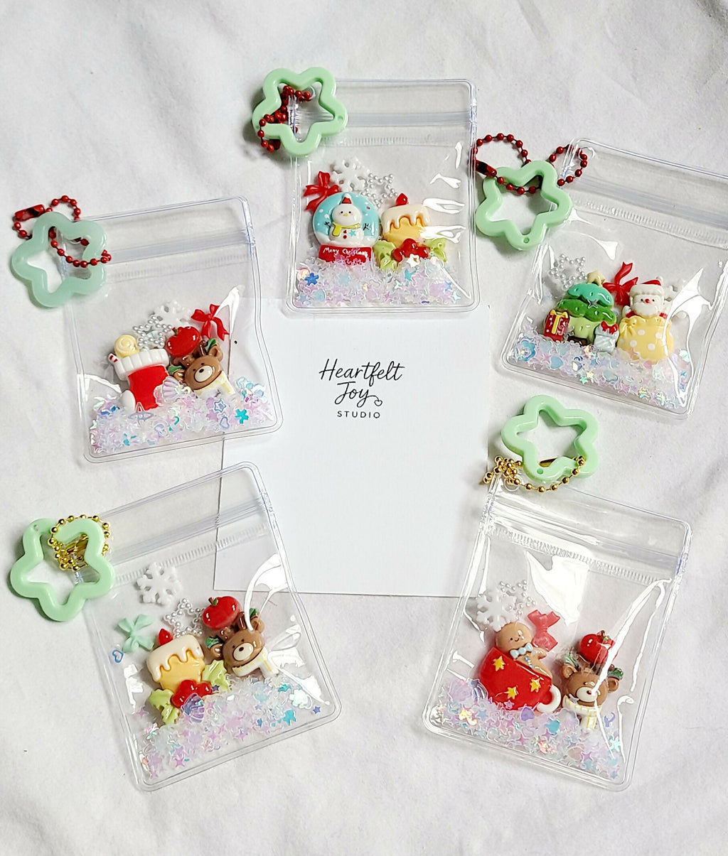Shaker Pouch Bag Accessory - Christmas