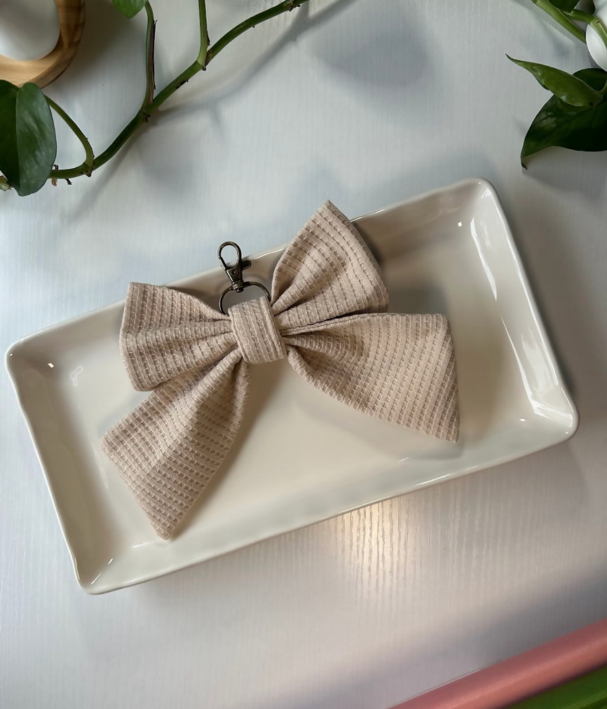 Flat Beige Wafflle - Bow Kaychain ●Small Batch●