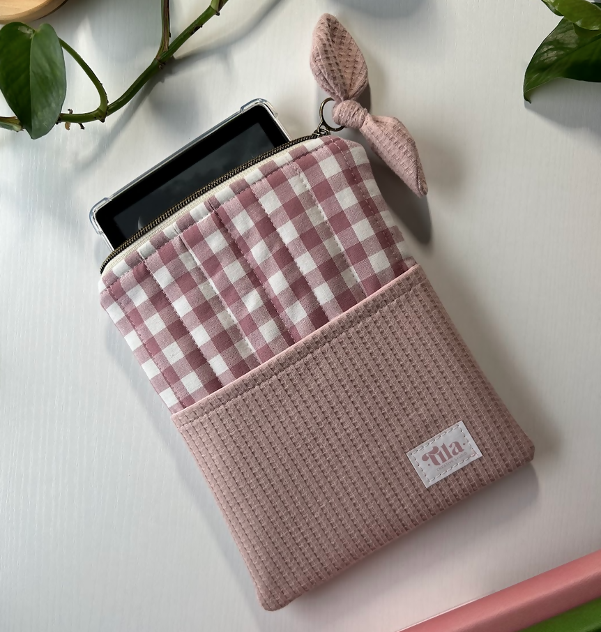 Gingham Rose Quilted with Pink Pocket - Kindle Sleeve - E Reader Case 7” - ” Handmade ●Small Batch●