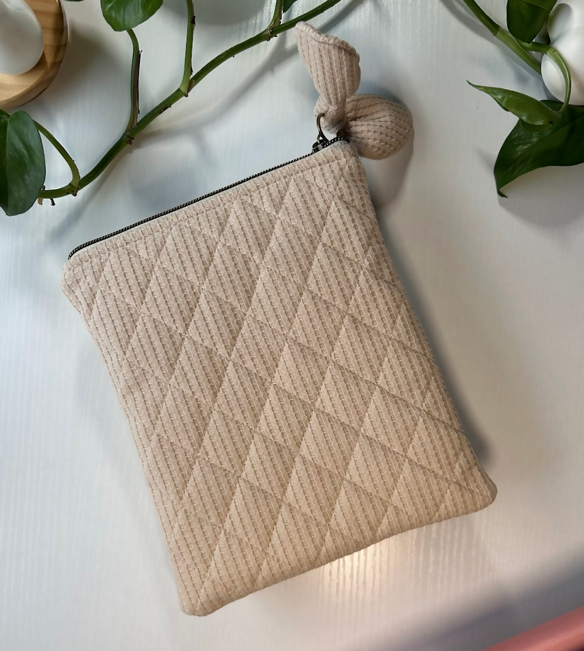 Beige Waffle Diagonal Quilted - Kindle Sleeve - E Reader Case 7” - Handmade ●Small Batch●