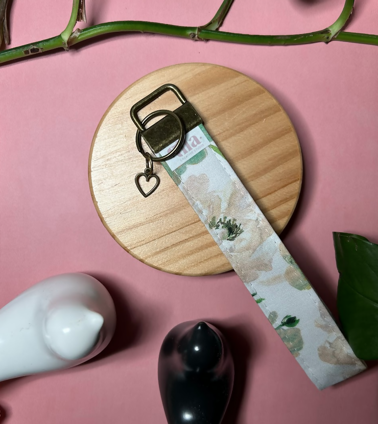 Wristlet - Keychain with Heart Charm ●Small Batch●