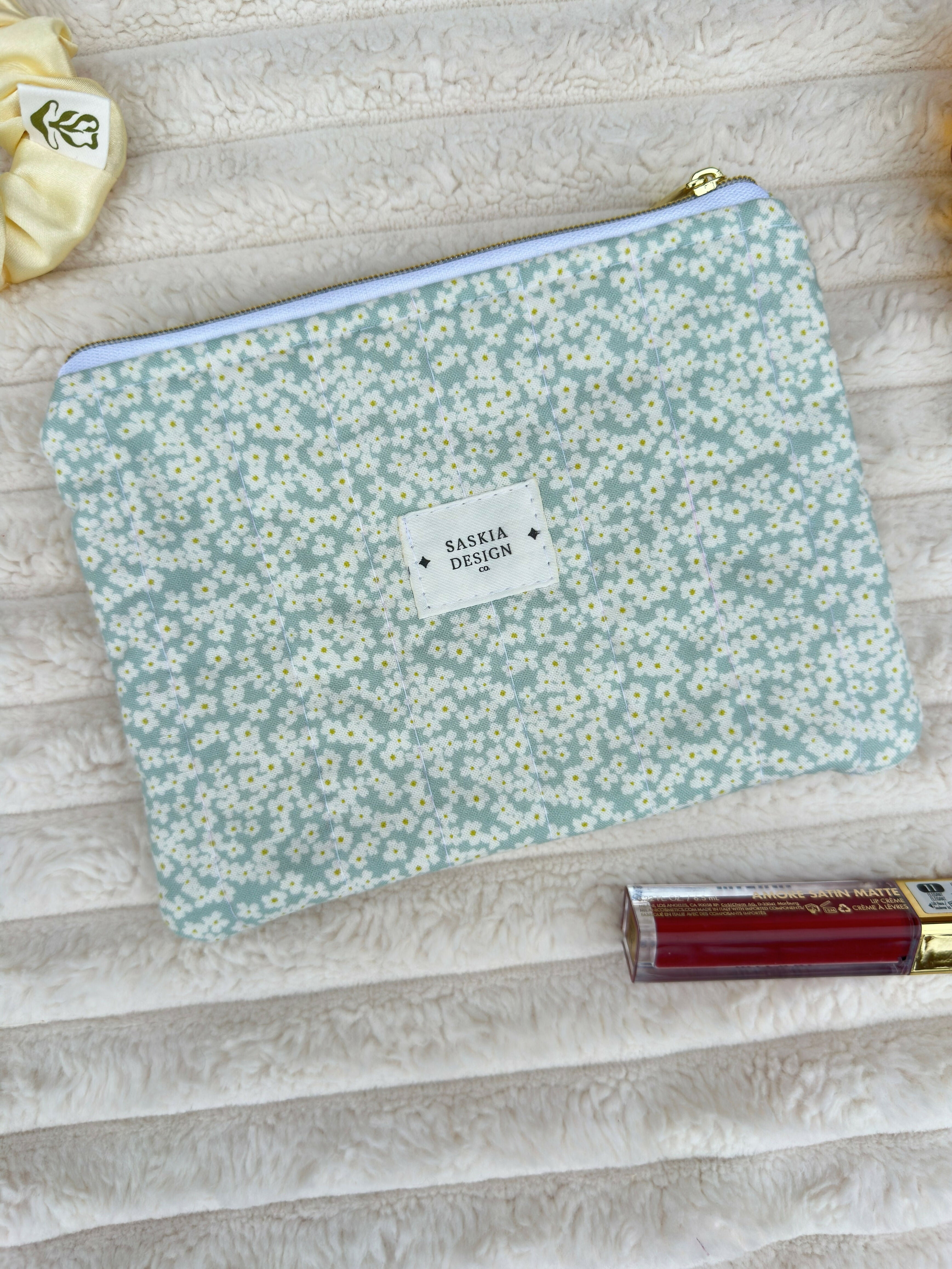 Handmade Quilted Zipper Pouch - Mayflowers