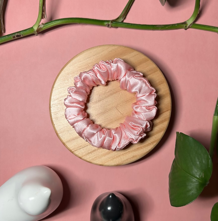 Petite Slim Pink Scrunchie