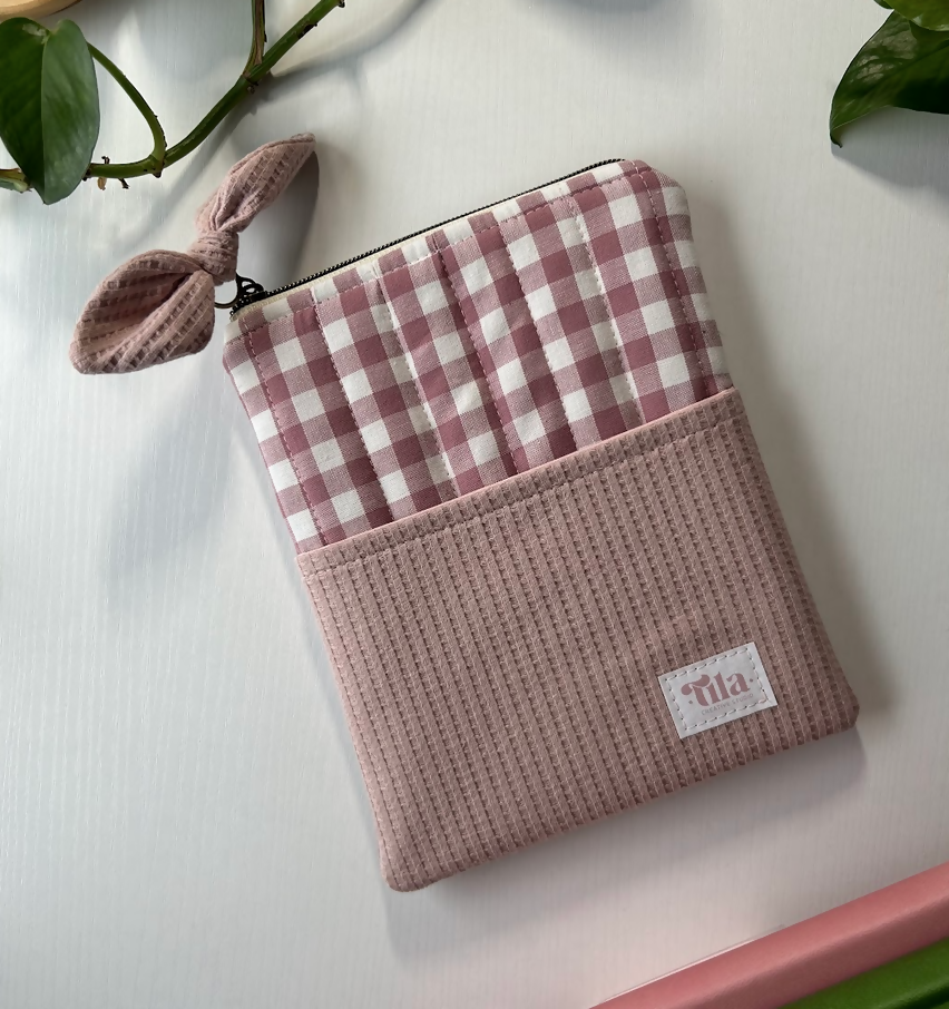 Gingham Rose Quilted with Pink Pocket - Kindle Sleeve - E Reader Case 7” - ” Handmade ●Small Batch●