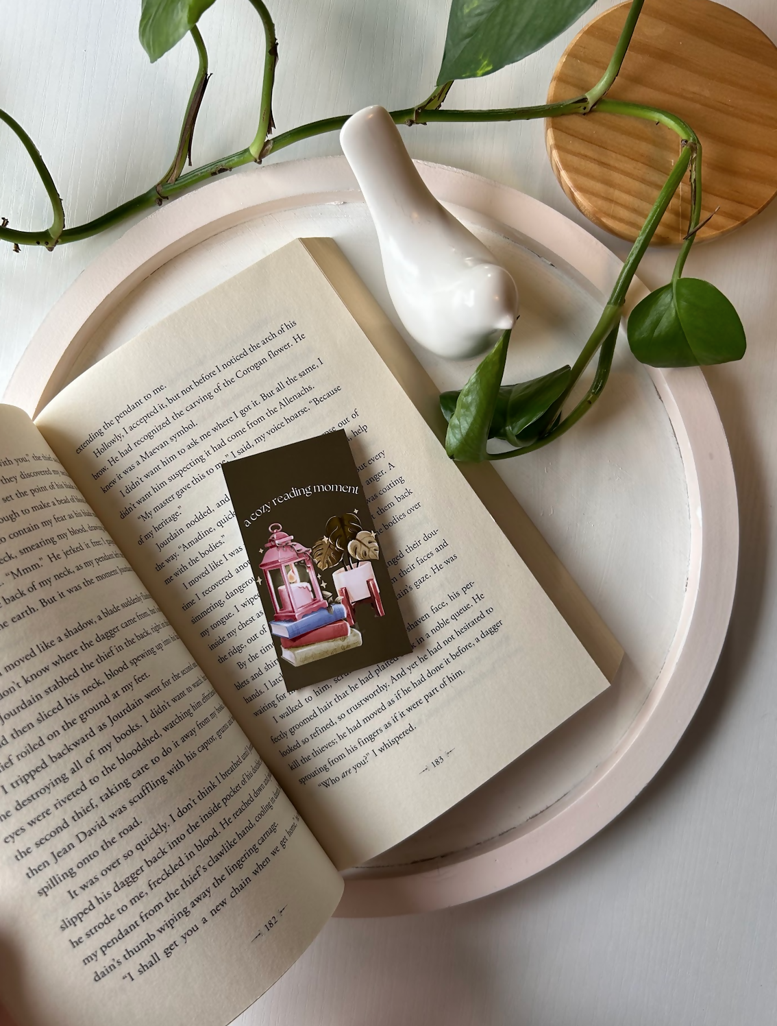 Cozy Reading - Magentic Bookmark - Green